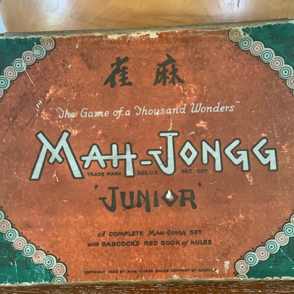 Reposhing - Vintage Mah-Jongg Junior Set - Red and White